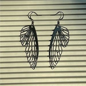 Lightweight butterfly wing earring set